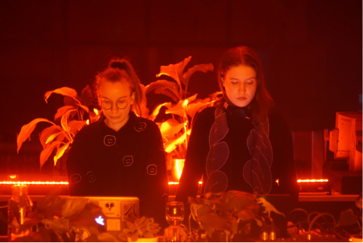 Ola Kamińska and Agata Wnuk playing their dj set